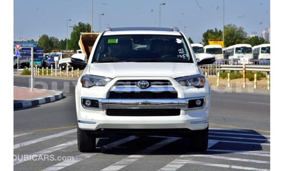 Buy Import Toyota HiAce White Truck in Import - Dubai in Al Jazirah State Buy Import Toyota HiAce White Truck in Import - Dubai in Al Jazirah State