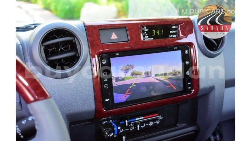 Big with watermark toyota land cruiser al jazirah state import dubai 1833