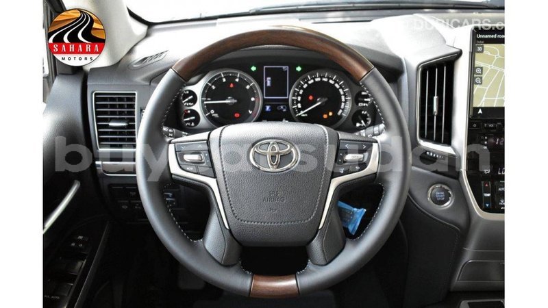 Big with watermark toyota land cruiser al jazirah state import dubai 1834