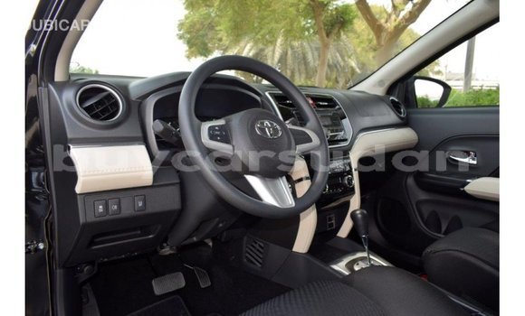 Acheter Import Voiture Toyota Rush Noir à Import - Dubai, État d'Al Jazirah Acheter Import Voiture Toyota Rush Noir à Import - Dubai, État d'Al Jazirah