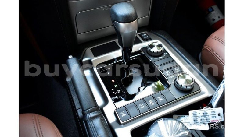 Big with watermark toyota land cruiser al jazirah state import dubai 1839