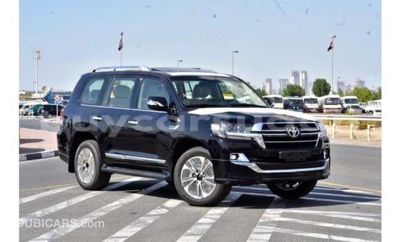 Acheter Import Voiture Toyota Land Cruiser Noir à Import - Dubai, État d'Al Jazirah Acheter Import Voiture Toyota Land Cruiser Noir à Import - Dubai, État d'Al Jazirah