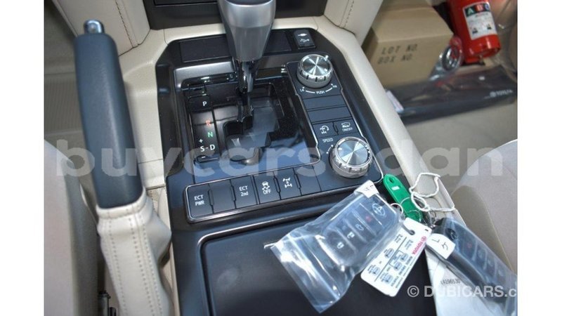 Big with watermark toyota land cruiser al jazirah state import dubai 1840