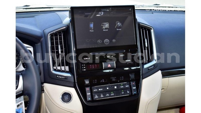 Big with watermark toyota land cruiser al jazirah state import dubai 1840