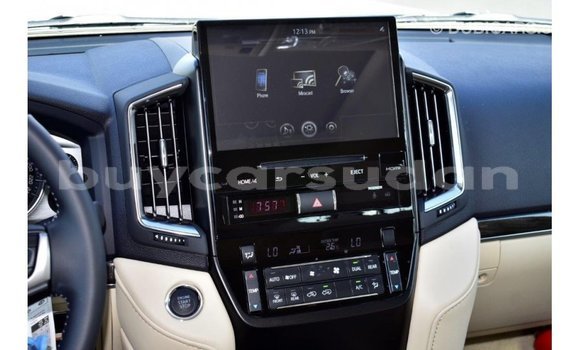 Acheter Import Voiture Toyota Land Cruiser Noir à Import - Dubai, État d'Al Jazirah Acheter Import Voiture Toyota Land Cruiser Noir à Import - Dubai, État d'Al Jazirah