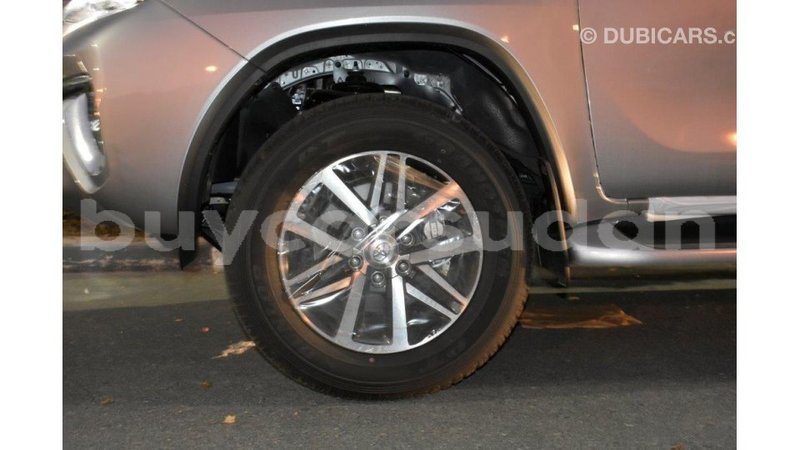 Big with watermark toyota fortuner al jazirah state import dubai 1841