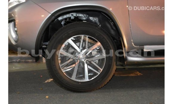 Acheter Import Voiture Toyota Fortuner Autre à Import - Dubai, État d'Al Jazirah Acheter Import Voiture Toyota Fortuner Autre à Import - Dubai, État d'Al Jazirah
