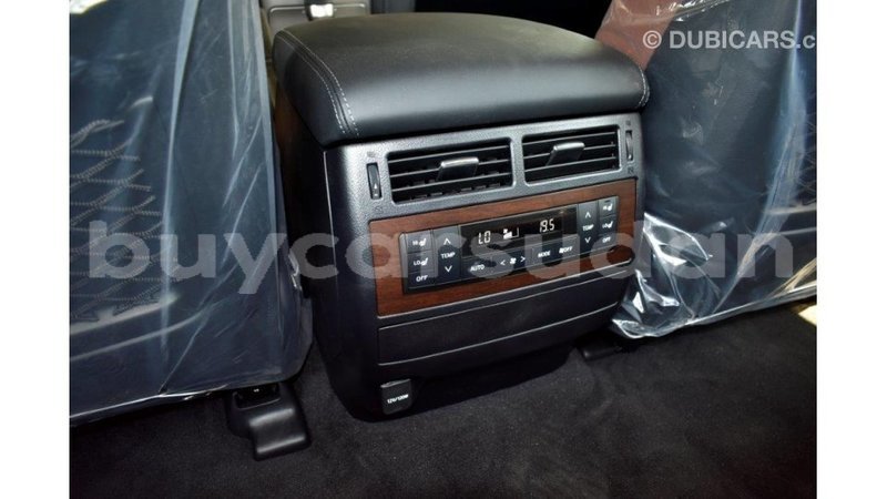 Big with watermark toyota land cruiser al jazirah state import dubai 1842