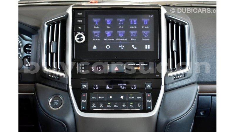 Big with watermark toyota land cruiser al jazirah state import dubai 1842