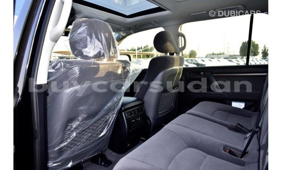 Acheter Import Voiture Toyota Land Cruiser Noir à Import - Dubai, État d'Al Jazirah Acheter Import Voiture Toyota Land Cruiser Noir à Import - Dubai, État d'Al Jazirah