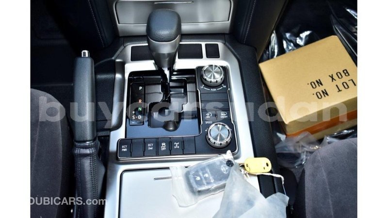 Big with watermark toyota land cruiser al jazirah state import dubai 1843