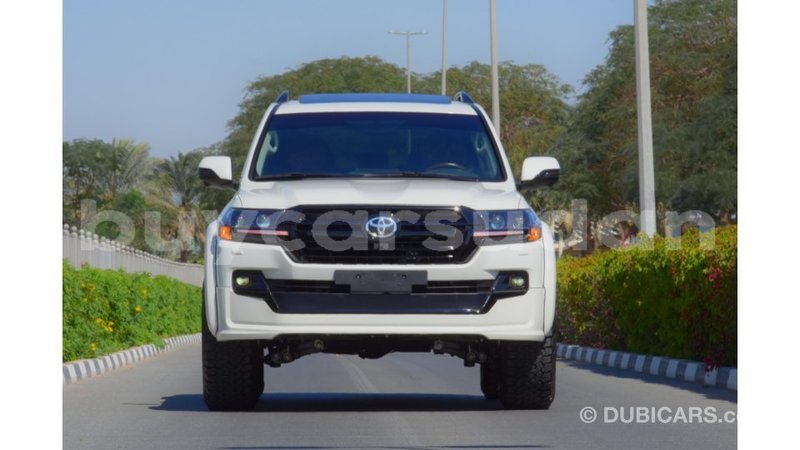 Big with watermark toyota land cruiser al jazirah state import dubai 1847