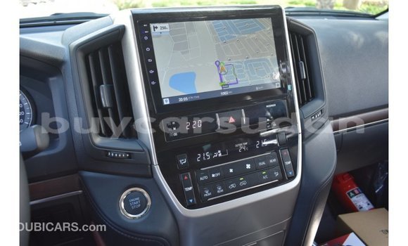 Buy Import Toyota Land Cruiser White Car in Import - Dubai in Al Jazirah State Buy Import Toyota Land Cruiser White Car in Import - Dubai in Al Jazirah State