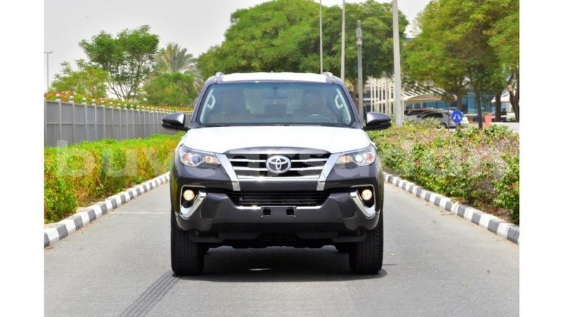 Big with watermark toyota fortuner al jazirah state import dubai 1851