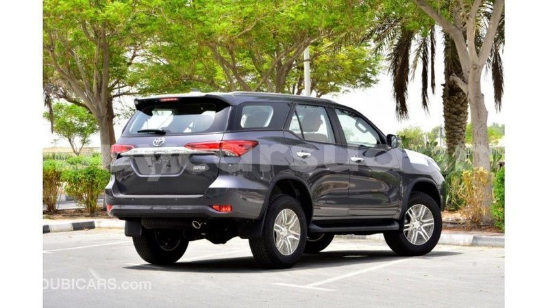 Big with watermark toyota fortuner al jazirah state import dubai 1851