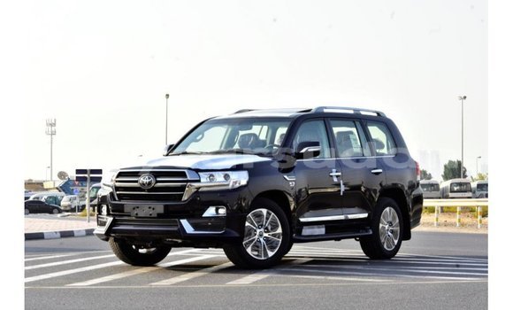 Acheter Import Voiture Toyota Land Cruiser Noir à Import - Dubai, État d'Al Jazirah Acheter Import Voiture Toyota Land Cruiser Noir à Import - Dubai, État d'Al Jazirah