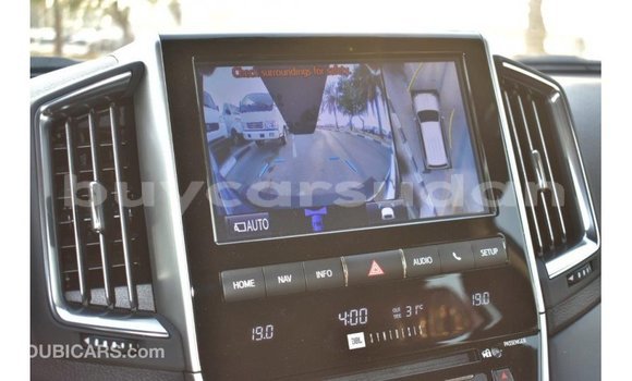 Acheter Import Voiture Toyota Land Cruiser Noir à Import - Dubai, État d'Al Jazirah Acheter Import Voiture Toyota Land Cruiser Noir à Import - Dubai, État d'Al Jazirah