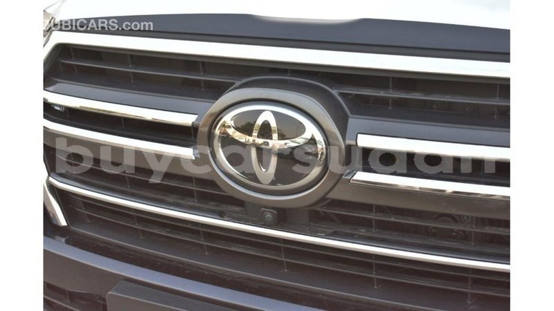 Big with watermark toyota land cruiser al jazirah state import dubai 1852