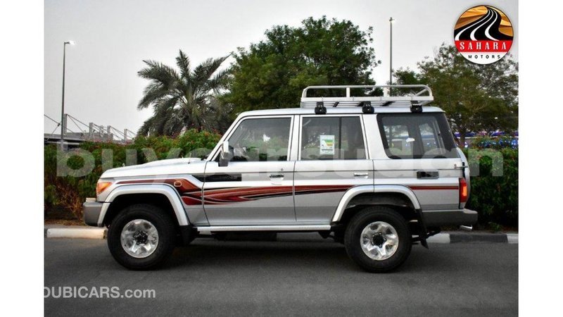 Big with watermark toyota land cruiser al jazirah state import dubai 1854