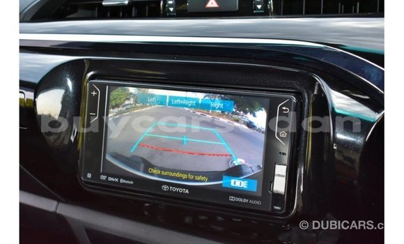 Acheter Import Voiture Toyota Hilux Blanc à Import - Dubai, État d'Al Jazirah Acheter Import Voiture Toyota Hilux Blanc à Import - Dubai, État d'Al Jazirah