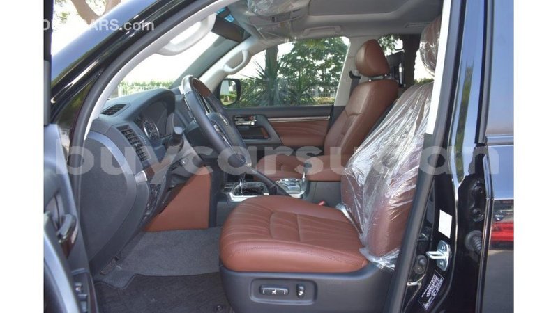 Big with watermark toyota land cruiser al jazirah state import dubai 1857