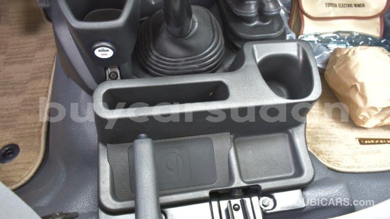 Big with watermark toyota land cruiser al jazirah state import dubai 1860