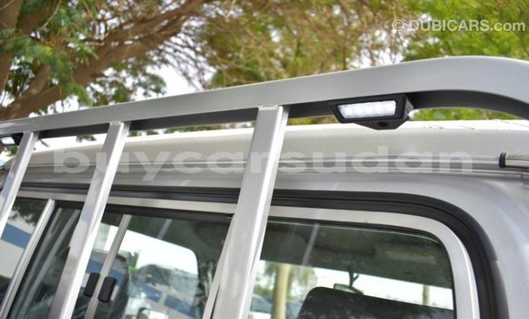 Acheter Import Voiture Toyota Land Cruiser Autre à Import - Dubai, État d'Al Jazirah Acheter Import Voiture Toyota Land Cruiser Autre à Import - Dubai, État d'Al Jazirah