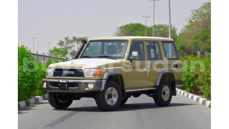 Big with watermark toyota land cruiser al jazirah state import dubai 1861