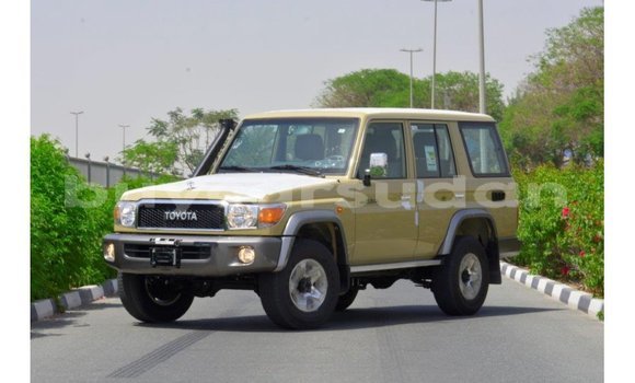 Acheter Import Voiture Toyota Land Cruiser Beige à Import - Dubai, État d'Al Jazirah Acheter Import Voiture Toyota Land Cruiser Beige à Import - Dubai, État d'Al Jazirah