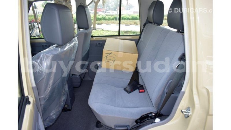 Big with watermark toyota land cruiser al jazirah state import dubai 1861