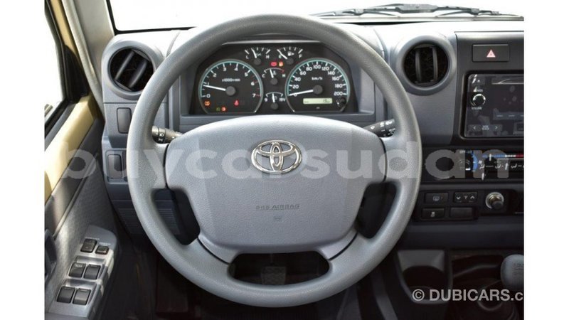 Big with watermark toyota land cruiser al jazirah state import dubai 1861