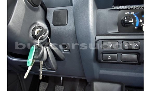 Acheter Import Voiture Toyota Land Cruiser Beige à Import - Dubai, État d'Al Jazirah Acheter Import Voiture Toyota Land Cruiser Beige à Import - Dubai, État d'Al Jazirah