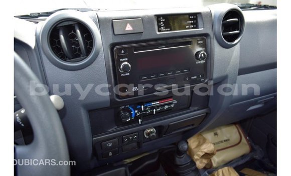 Acheter Import Voiture Toyota Land Cruiser Beige à Import - Dubai, État d'Al Jazirah Acheter Import Voiture Toyota Land Cruiser Beige à Import - Dubai, État d'Al Jazirah