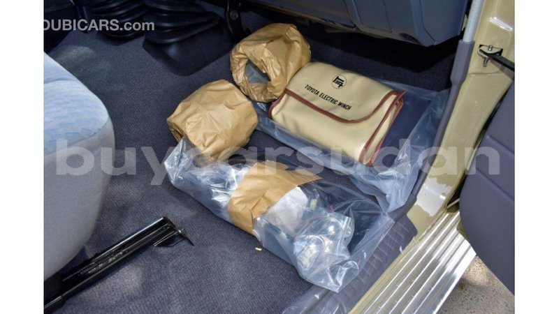 Big with watermark toyota land cruiser al jazirah state import dubai 1861