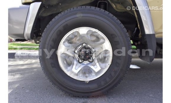 Acheter Import Voiture Toyota Land Cruiser Beige à Import - Dubai, État d'Al Jazirah Acheter Import Voiture Toyota Land Cruiser Beige à Import - Dubai, État d'Al Jazirah