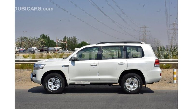 Big with watermark toyota land cruiser al jazirah state import dubai 1862