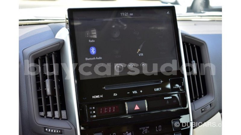 Big with watermark toyota land cruiser al jazirah state import dubai 1862