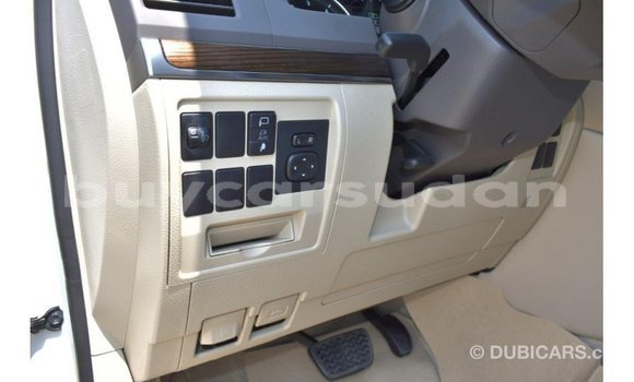 Buy Import Toyota Land Cruiser White Car in Import - Dubai in Al Jazirah State Buy Import Toyota Land Cruiser White Car in Import - Dubai in Al Jazirah State