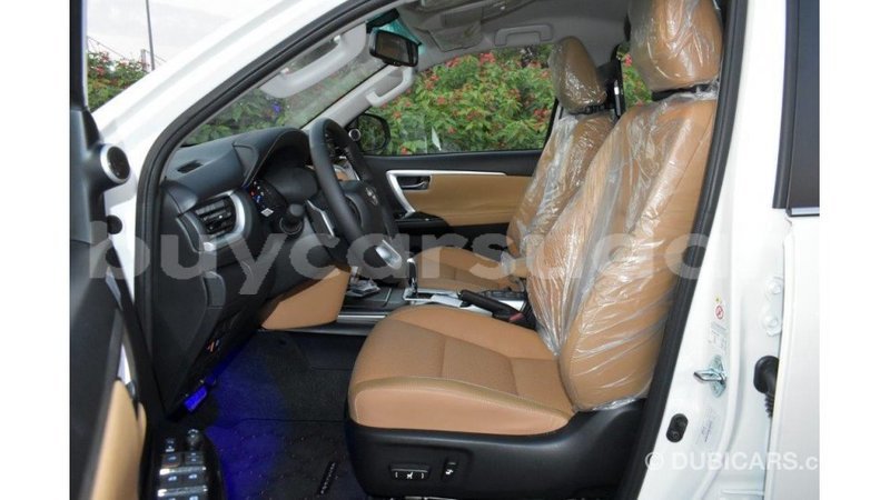 Big with watermark toyota fortuner al jazirah state import dubai 1863