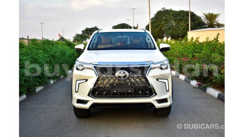 Big with watermark toyota fortuner al jazirah state import dubai 1863