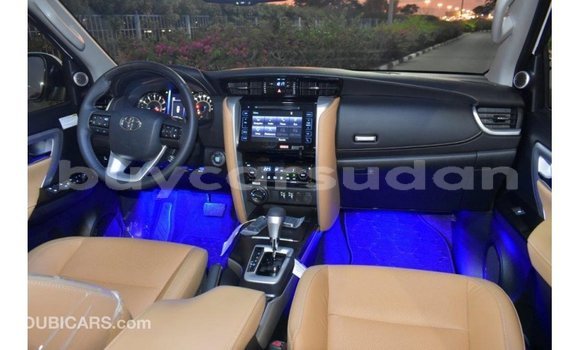 Buy Import Toyota Fortuner White Car in Import - Dubai in Al Jazirah State Buy Import Toyota Fortuner White Car in Import - Dubai in Al Jazirah State