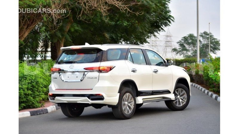 Big with watermark toyota fortuner al jazirah state import dubai 1863