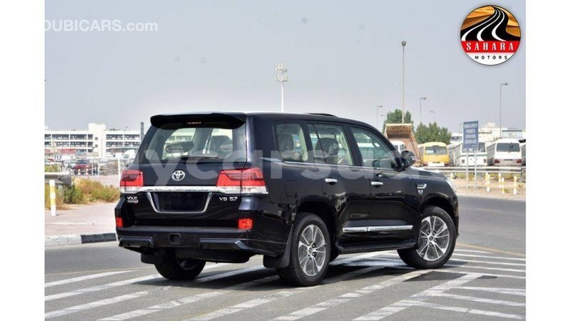 Big with watermark toyota land cruiser al jazirah state import dubai 1864