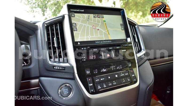 Big with watermark toyota land cruiser al jazirah state import dubai 1864