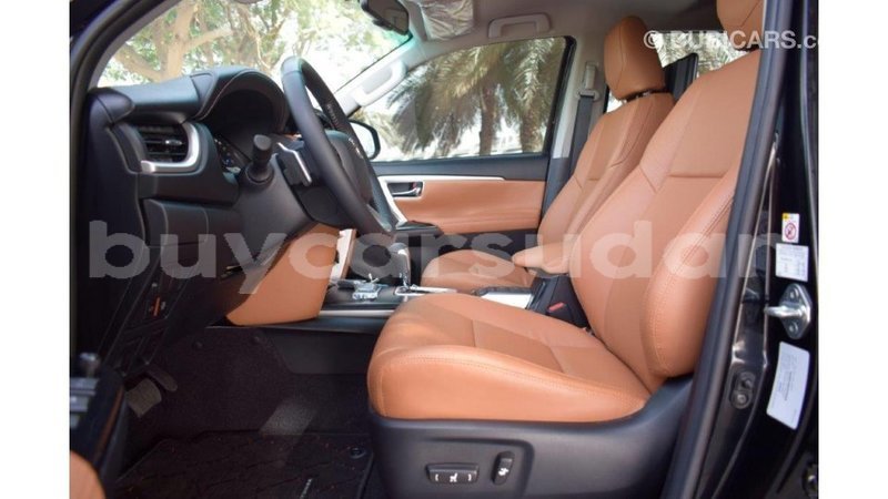 Big with watermark toyota fortuner al jazirah state import dubai 1865