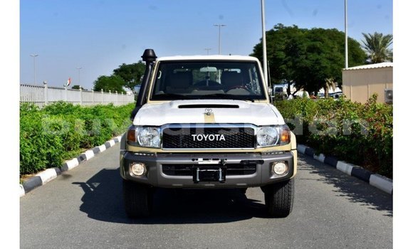 Buy Import Toyota Land Cruiser Beige Car in Import - Dubai in Al Jazirah State Buy Import Toyota Land Cruiser Beige Car in Import - Dubai in Al Jazirah State