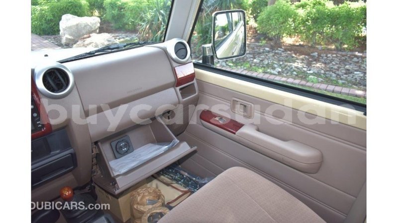 Big with watermark toyota land cruiser al jazirah state import dubai 1867