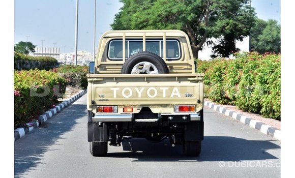 Buy Import Toyota Land Cruiser Beige Car in Import - Dubai in Al Jazirah State Buy Import Toyota Land Cruiser Beige Car in Import - Dubai in Al Jazirah State