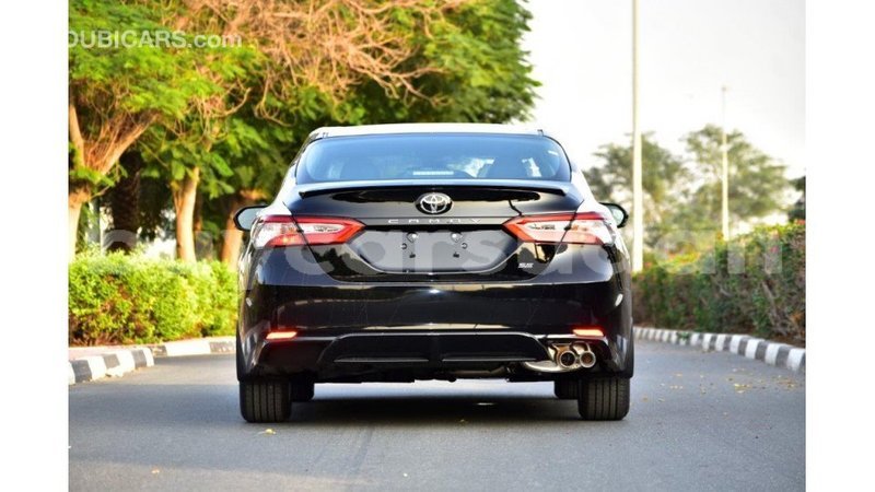 Big with watermark toyota camry al jazirah state import dubai 1869