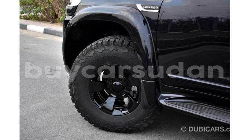 Big with watermark toyota land cruiser al jazirah state import dubai 1874